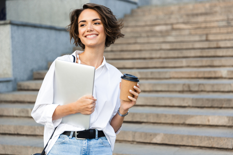 Studium oder Job? Mit dem dualen Studium bekommst du beides